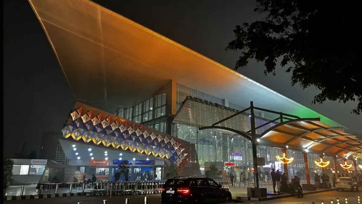 Chaudhary Charan Singh International Airport, Lucknow