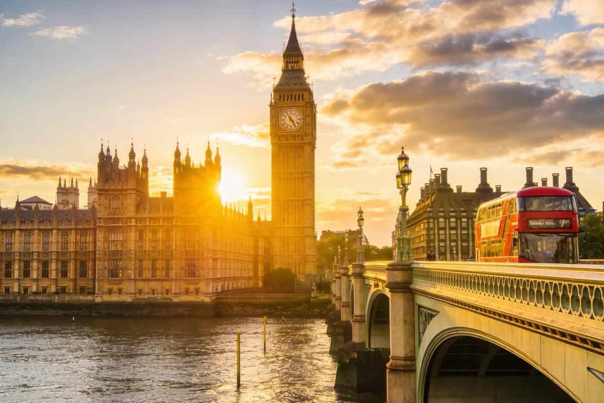 The Palace of Westminster and Westminster Bridge at sunset
